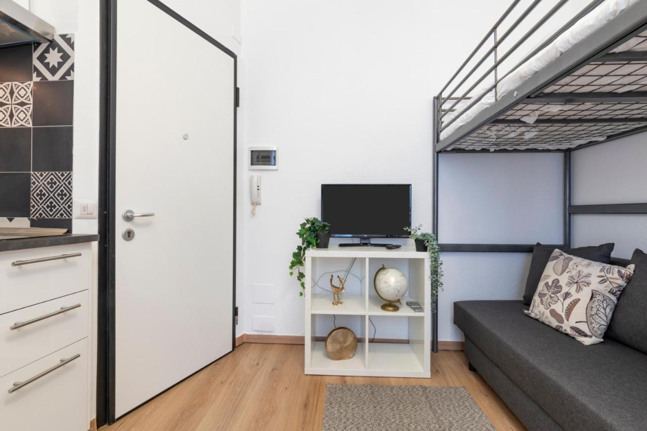 I Host Apartment - Alessi 10 米兰 外观 照片